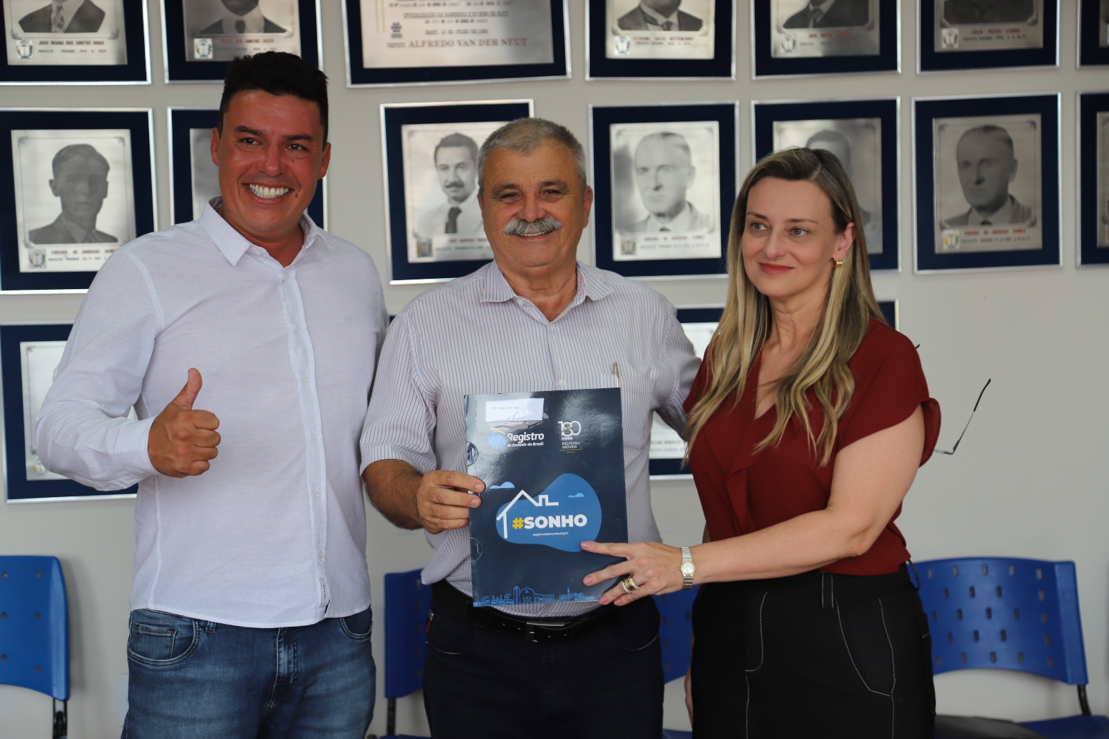 Nove famílias recebem escritura dos imóveis no loteamento São Francisco de Assis